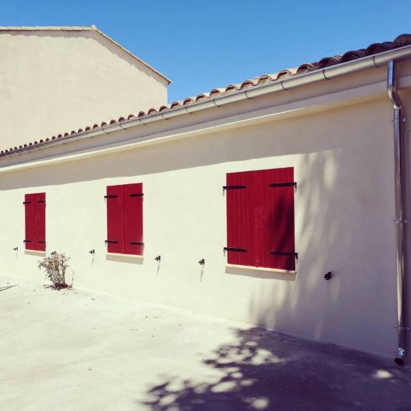 Spécialiste de l'évacuation des eaux pluviales pour tous vos travaux de gouttières en aluminium en continu